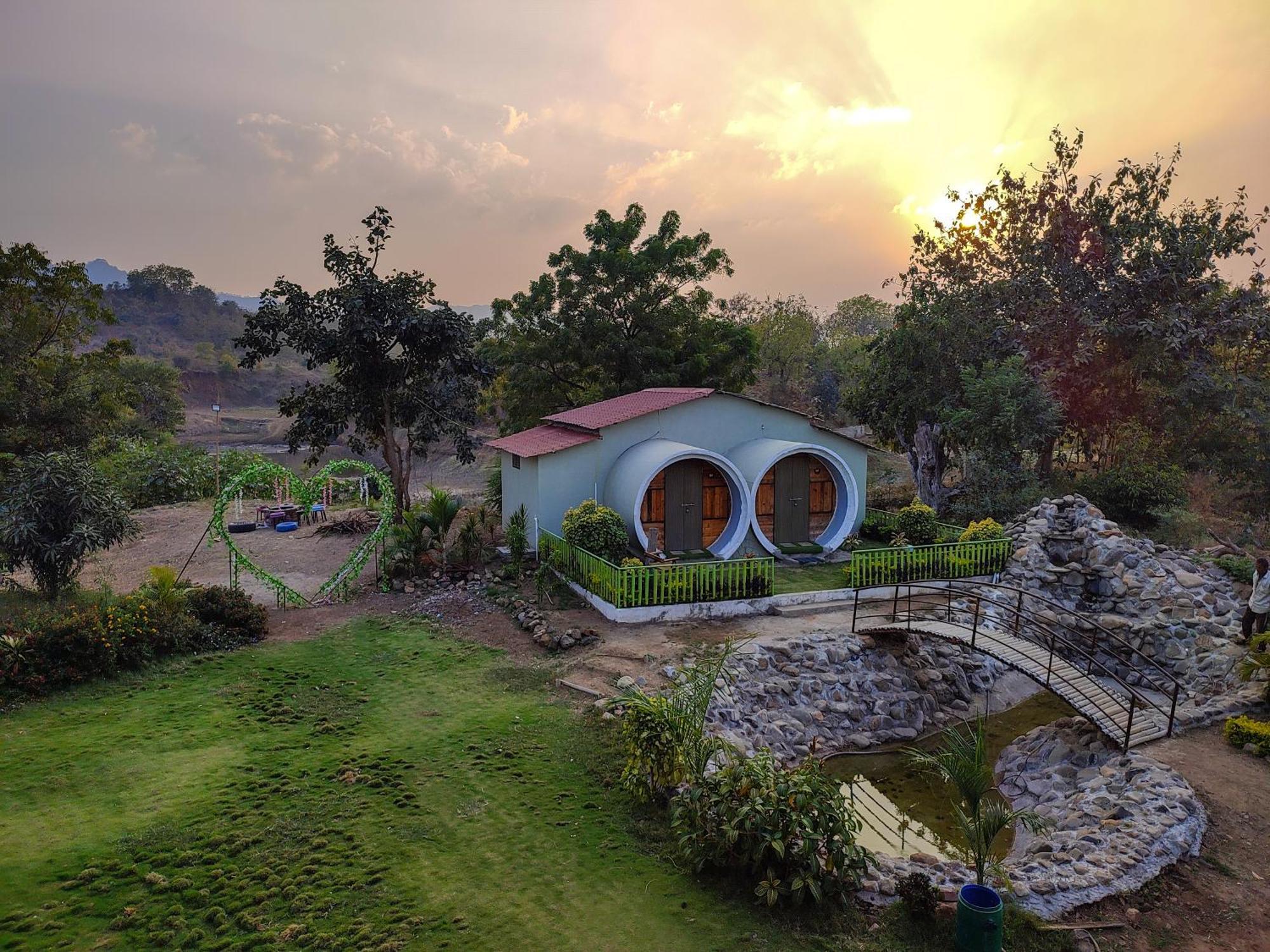 Van Vagdo Resort Rajpipla Dış mekan fotoğraf
