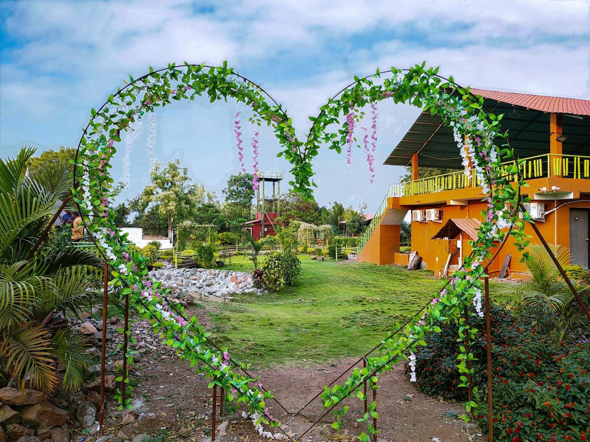 Van Vagdo Resort Rajpipla Dış mekan fotoğraf