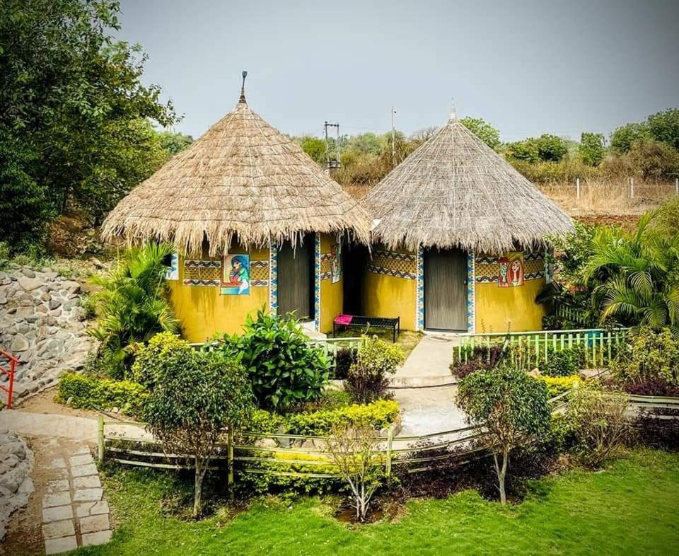 Van Vagdo Resort Rajpipla Dış mekan fotoğraf